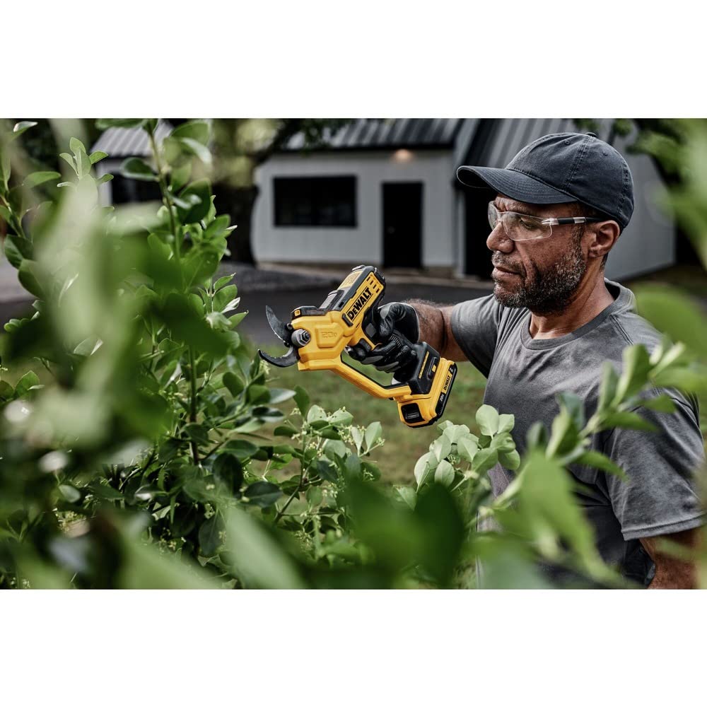 DEWALT 20V MAX Cordless Pruning Shears Bare Tool DCPR320B